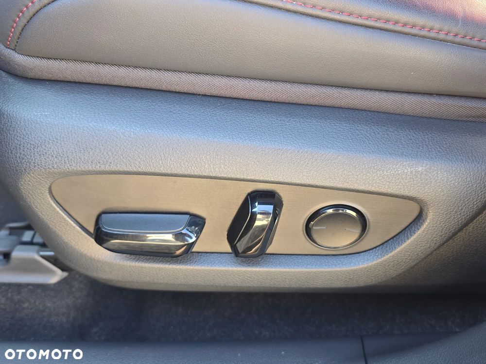 Lexus RX - 18