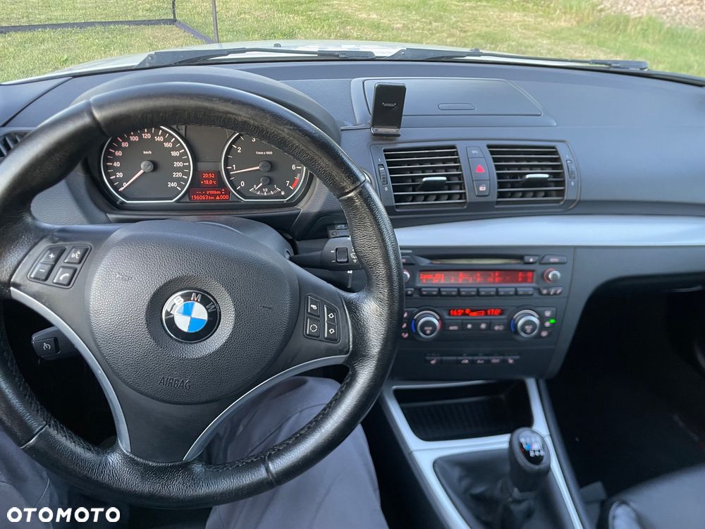 BMW Seria 1 - 13