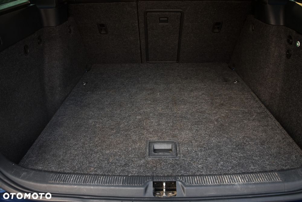 Skoda Octavia 2.0 TSI DSG RS - 36