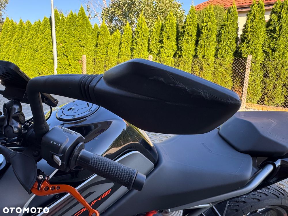 KTM Duke - 17