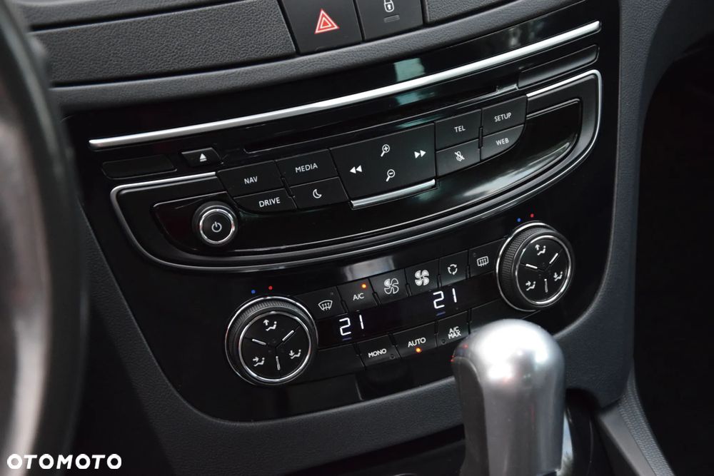 Peugeot 508 SW BlueHDi 180 EAT6 Stop&Start Allure - 28