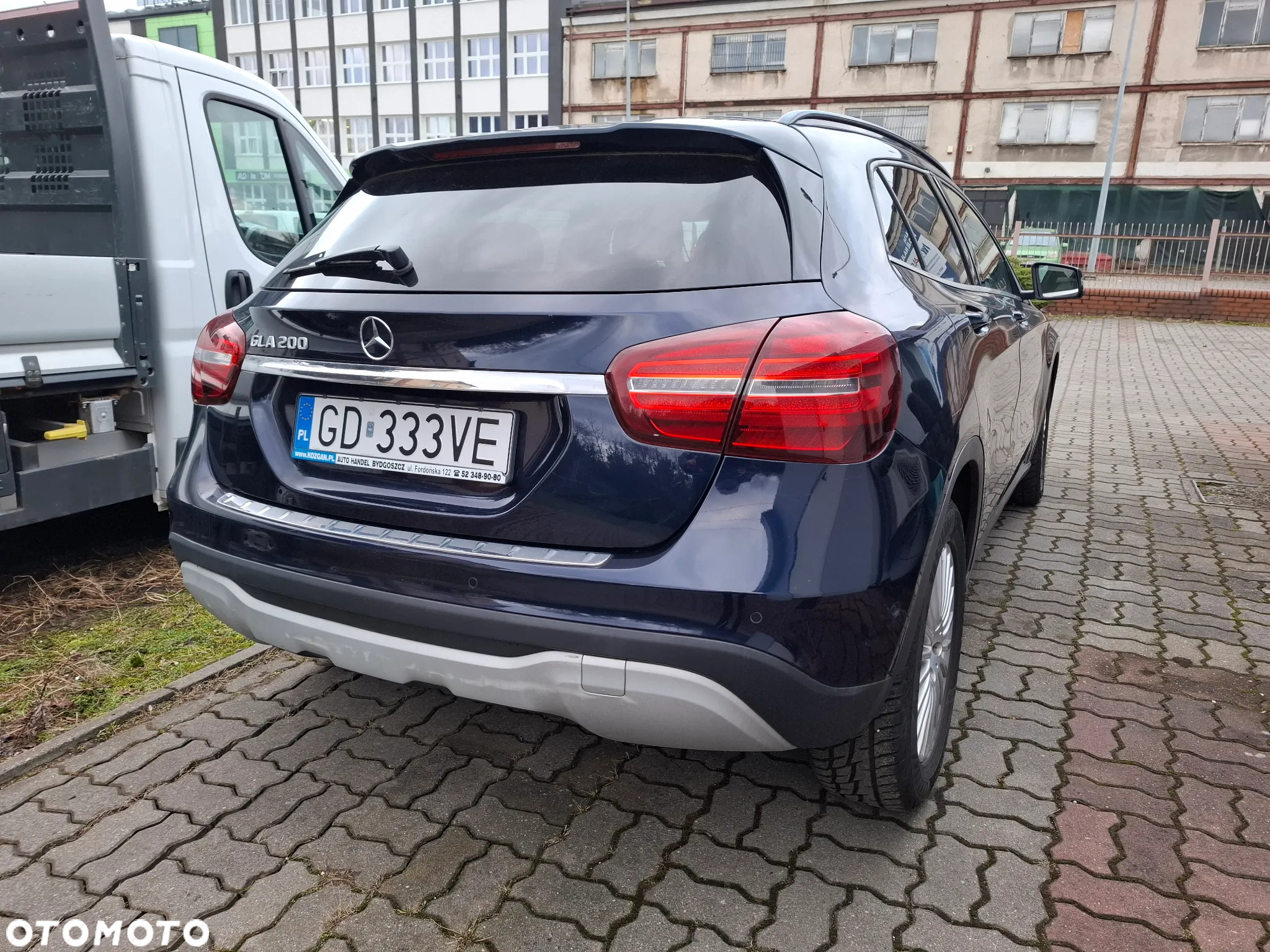 Mercedes-Benz GLA 180 7G-DCT Style - 3