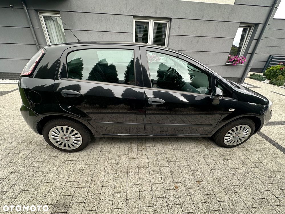 Fiat Punto Evo 1.4 8V Dynamic Dualogic - 17