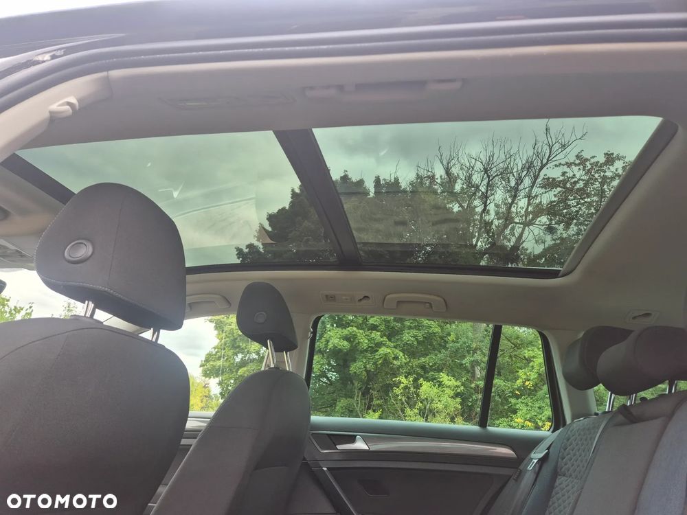 Volkswagen Golf 1.5 TSI ACT OPF DSG IQ.DRIVE - 11