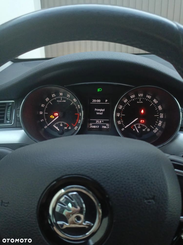 Skoda Superb 2.0 TDI Ambition DSG - 9