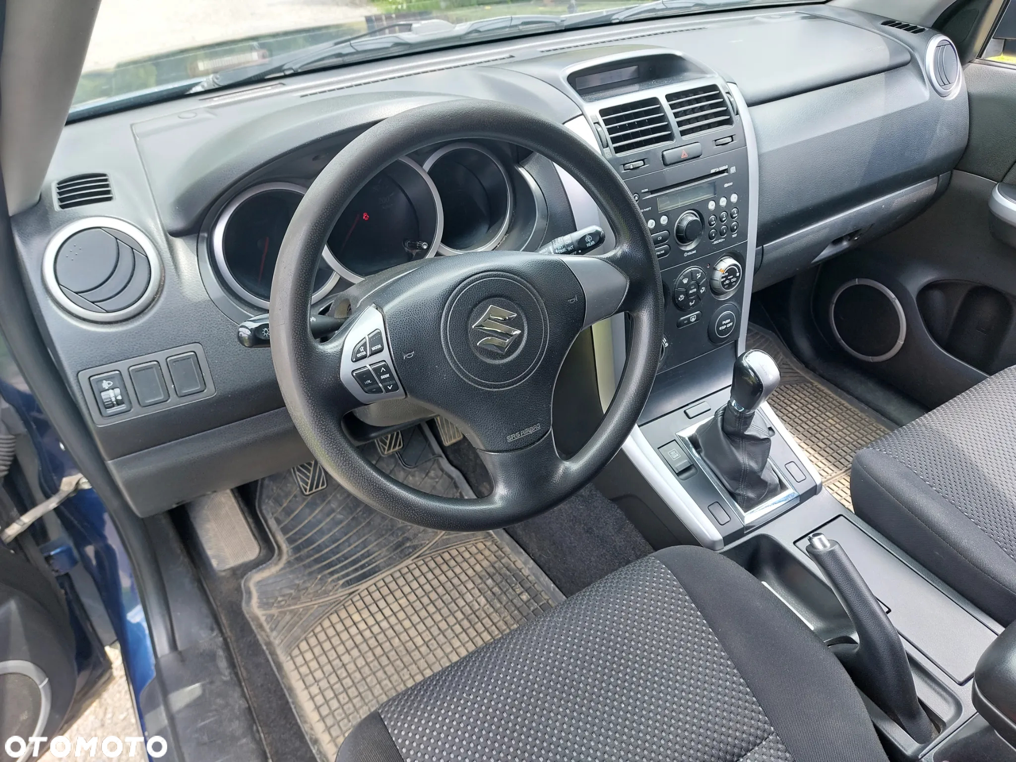 Suzuki Grand Vitara 1.9 DDiS - 12