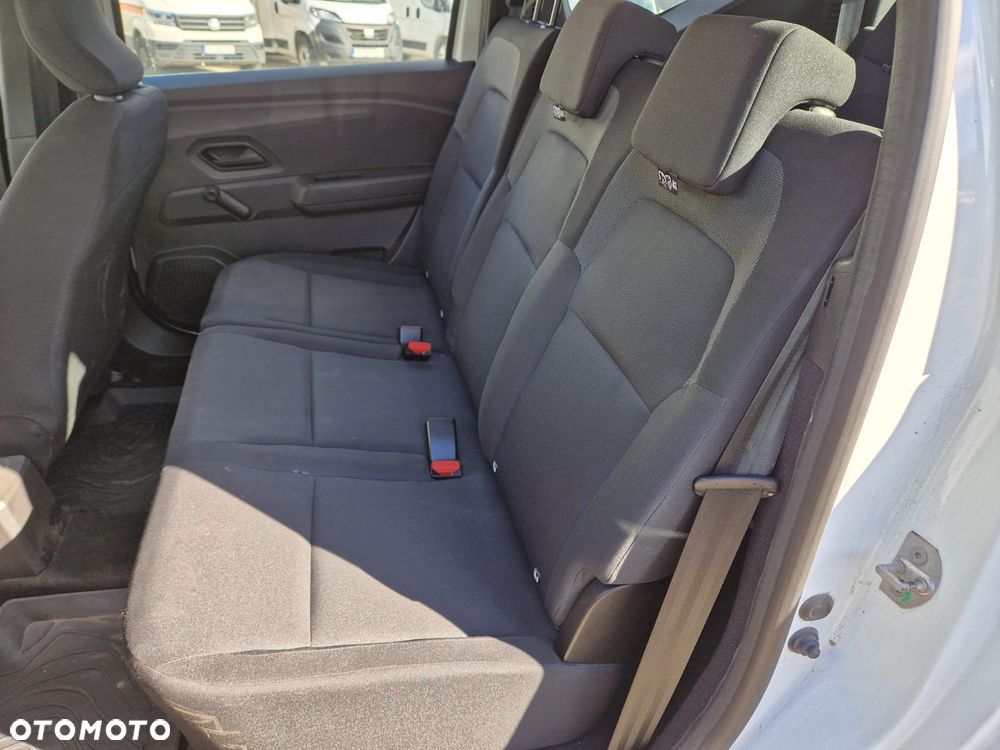 Dacia Jogger 1.0 TCe Essential 7os - 22