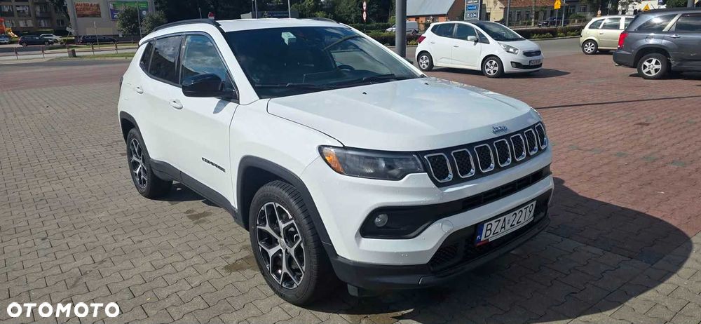Jeep Compass - 4