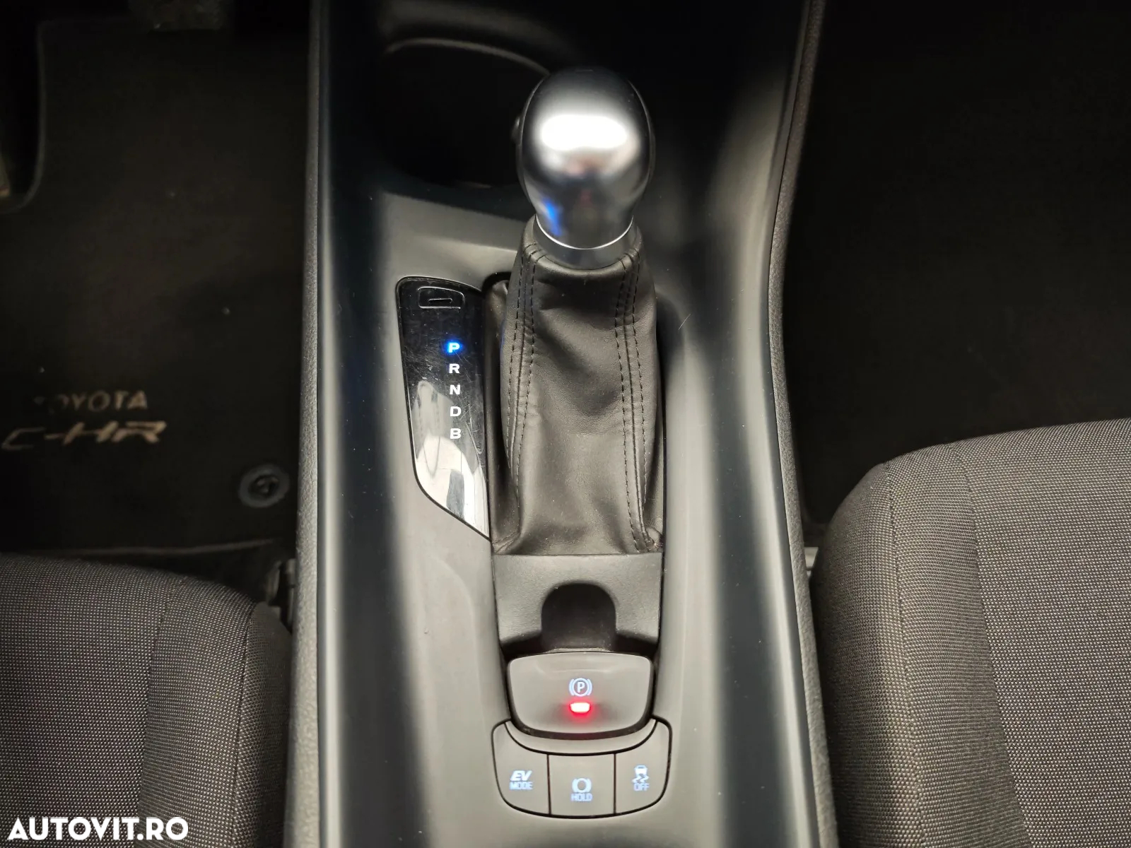 Toyota C-HR 1.8 HSD 122 CP 4x2 CVT Style - 23