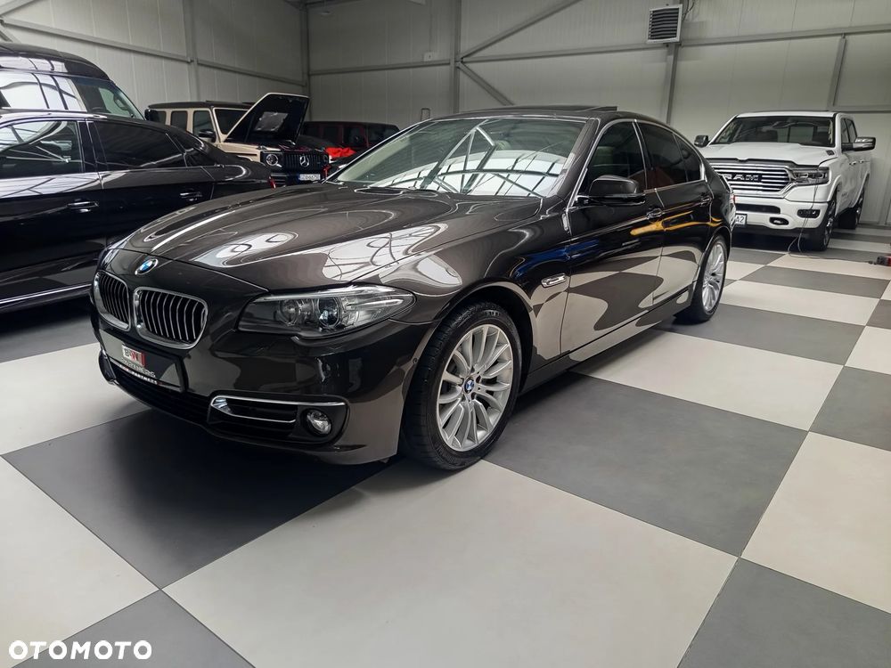 BMW Seria 5 520d xDrive Luxury Line - 9