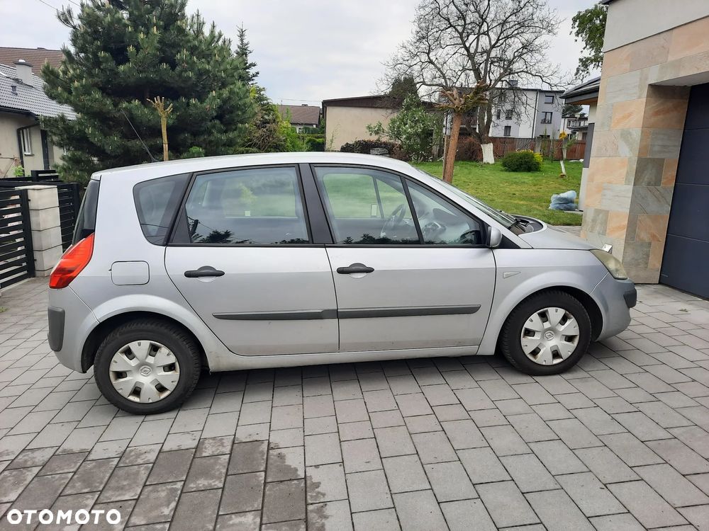 Renault Scenic 1.5 dCi Alize - 3