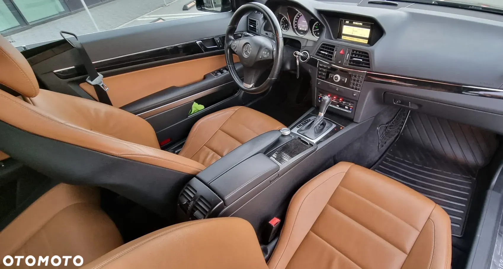 Mercedes-Benz Klasa E 250 CGI BlueEffICIENCY - 4