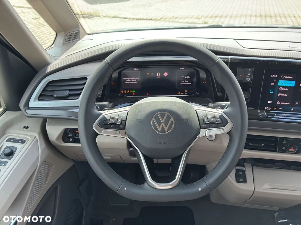 Volkswagen Multivan - 21