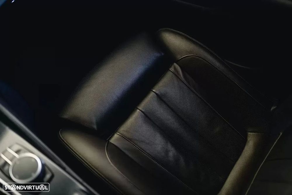 BMW 530 e Pack Desportivo M - 18