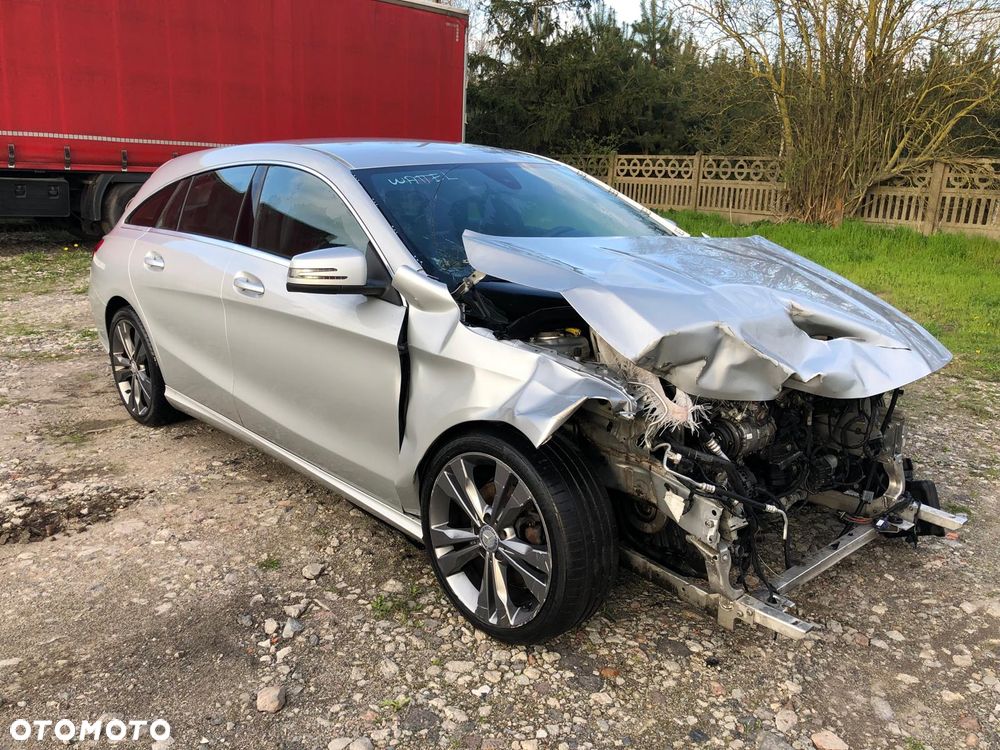Mercedes-Benz CLA 200 d SCORE - 3