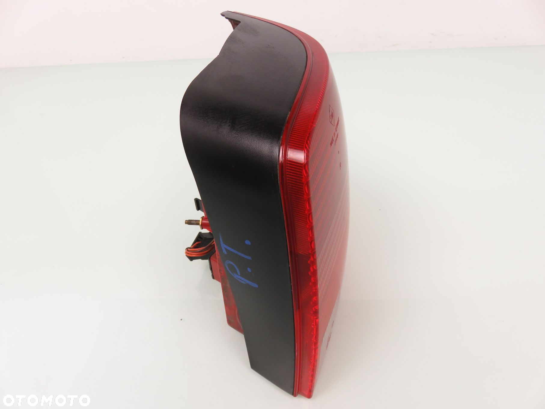 LAMPA PRAWA TYLNA VW PASSAT B5 KOMBI 3B9945112F 3B9945257 - 6
