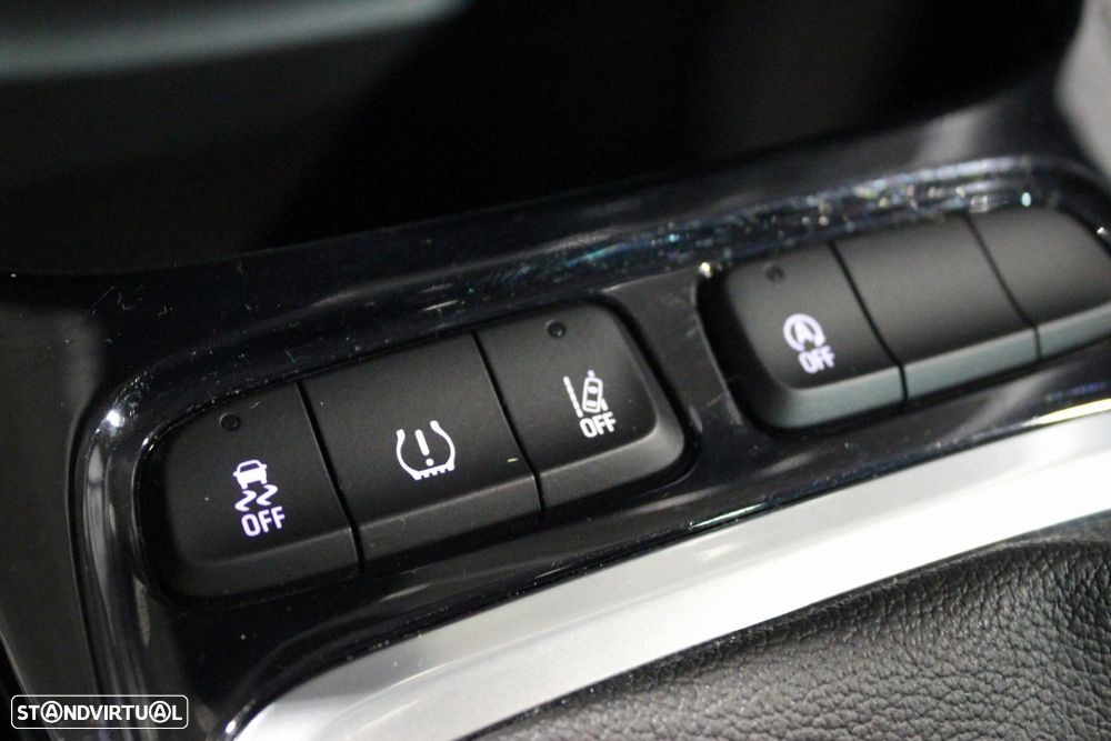 Opel Crossland 1.5 D Business - 19