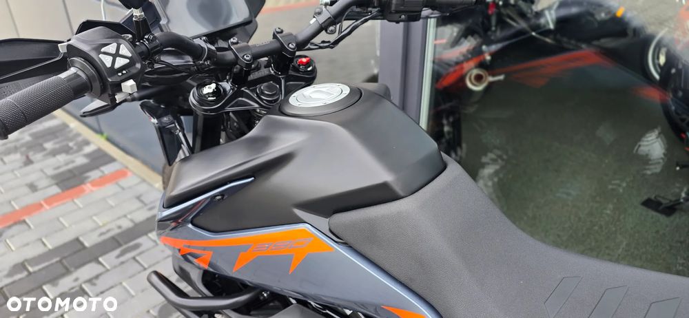 KTM Adventure - 33