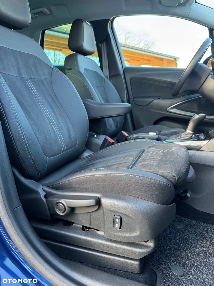 Opel Crossland 1.2 T Elegance - 19