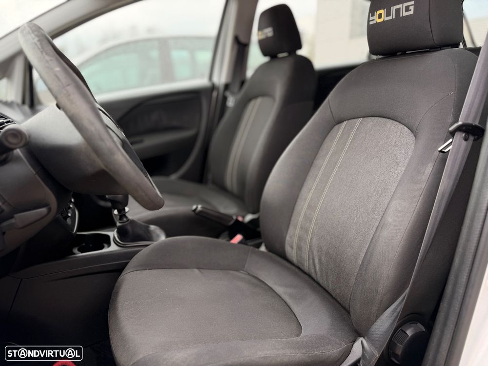 Fiat Punto 1.2 Young S&S - 7