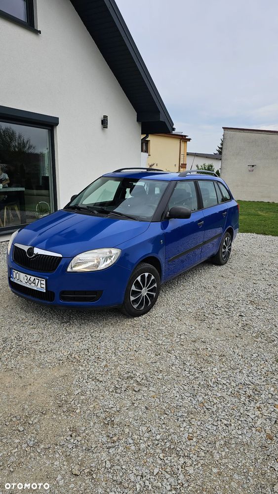 Skoda Fabia 1.2 HTP Ambiente Green tec - 1