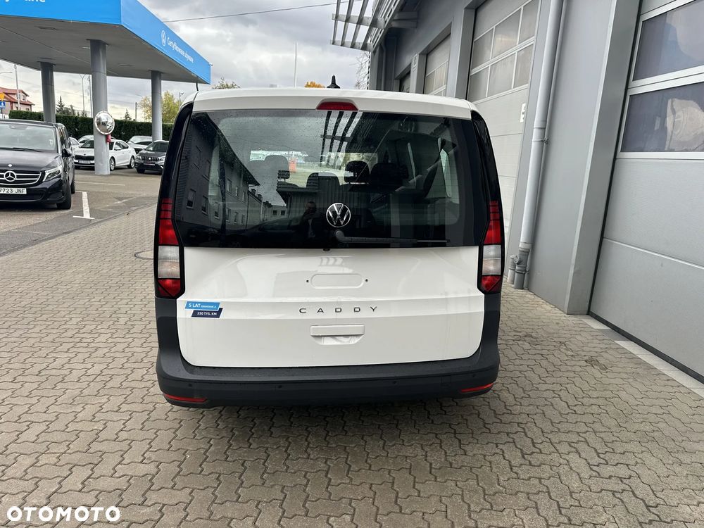 Volkswagen Caddy Maxi 2.0 TDI DSG - 4
