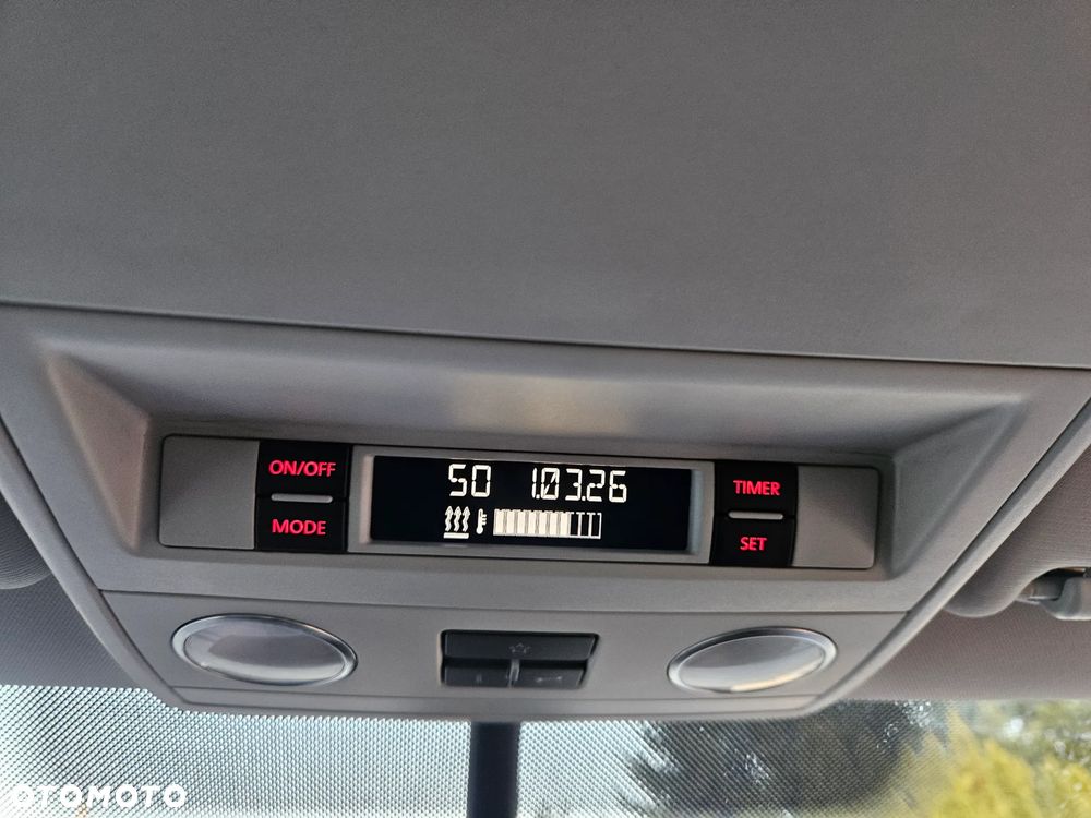 Volkswagen Multivan - 22