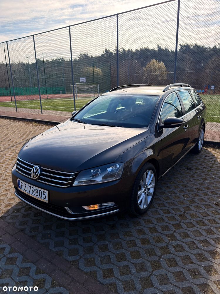 Volkswagen Passat 1.6 TDI Comfortline - 24