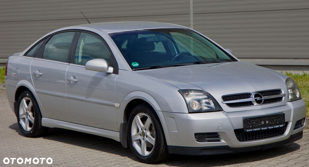 Opel Vectra 2.2 CDX - 11