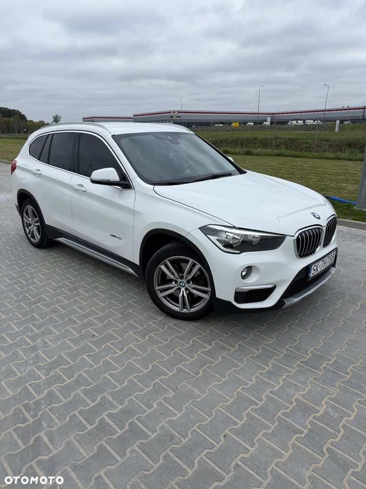 BMW X1 xDrive20i xLine sport - 1