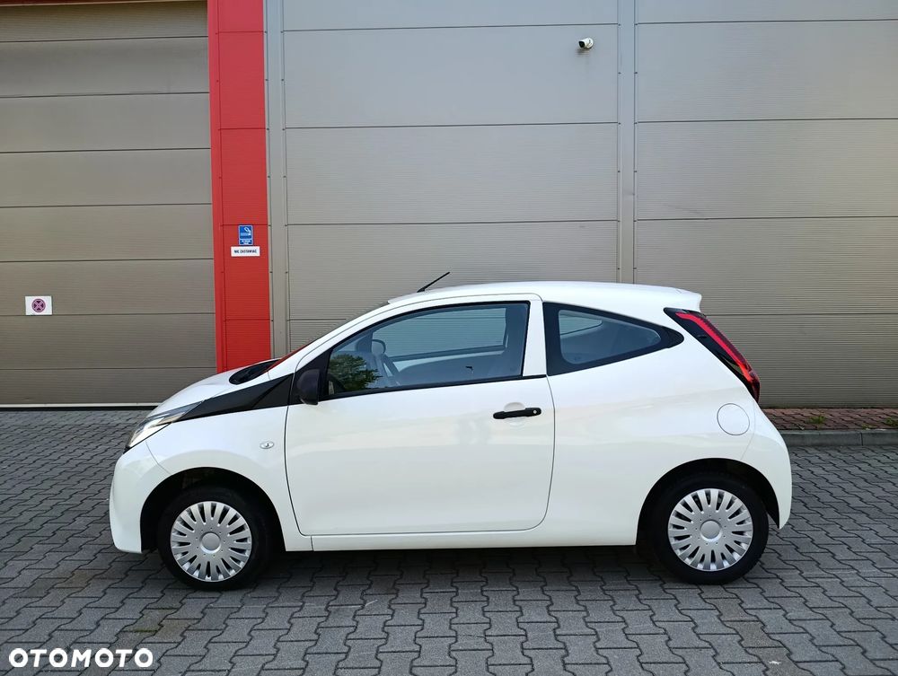 Toyota Aygo x - 8