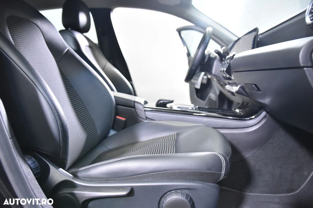 Mercedes-Benz A 200 d Aut. - 12