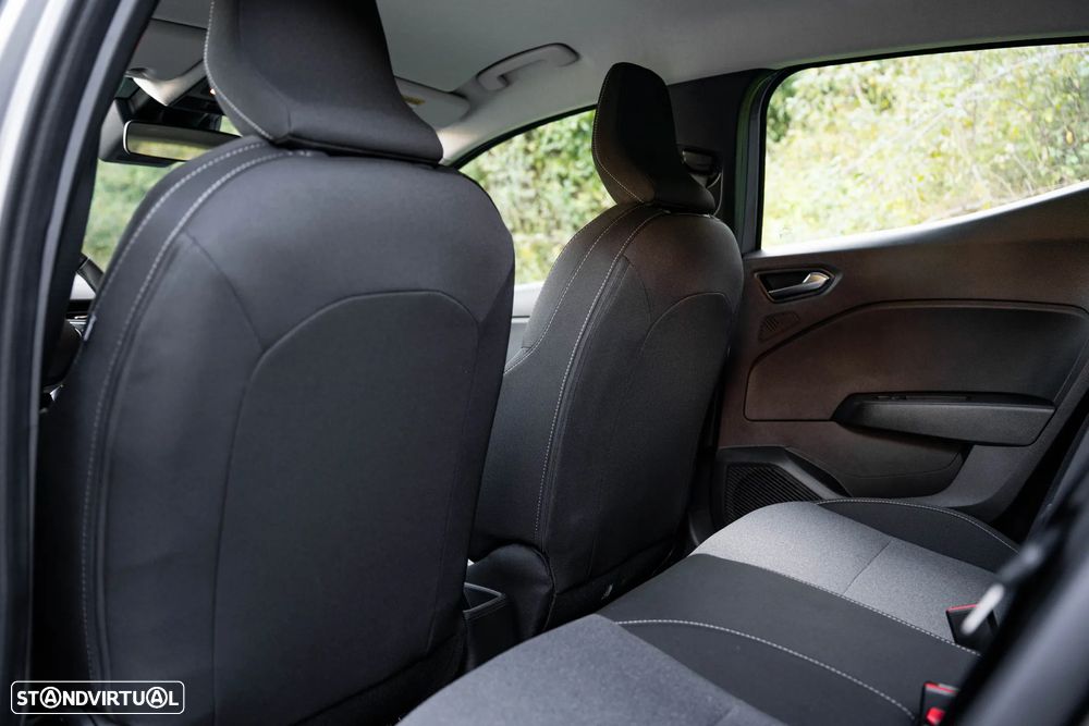 Renault Clio 1.0 TCe Evolution - 40