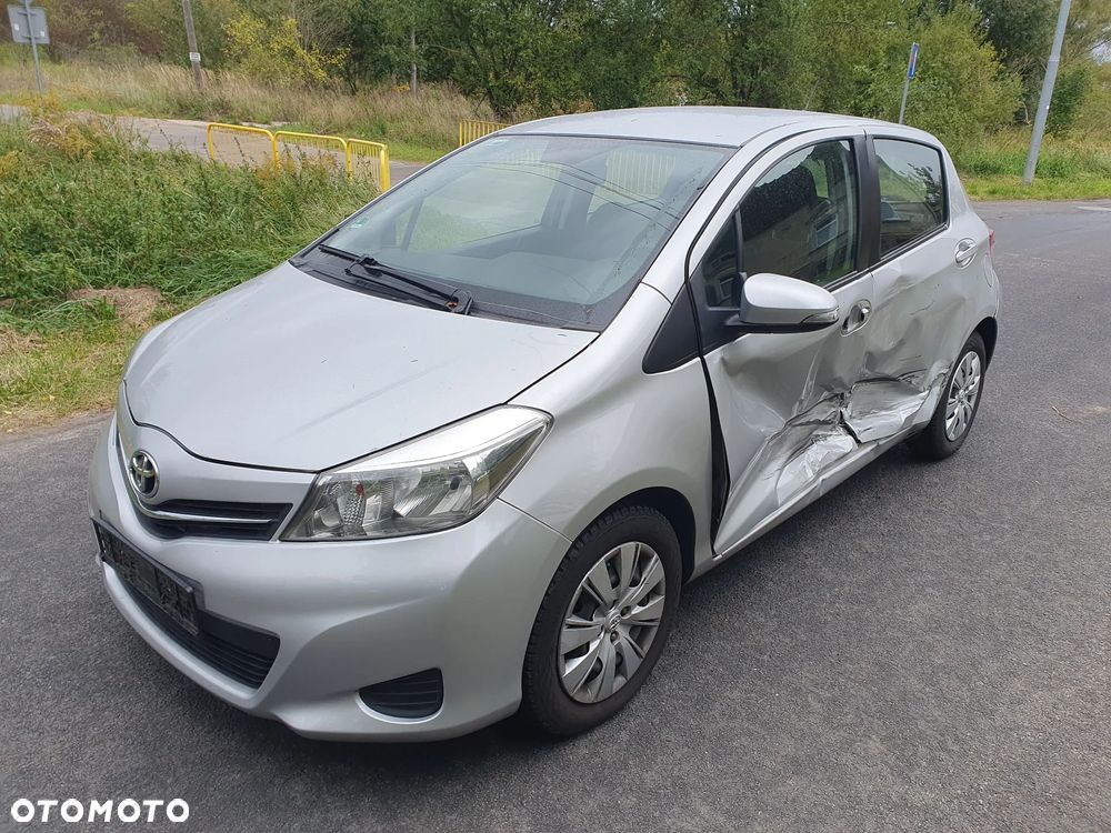 Toyota Yaris - 6