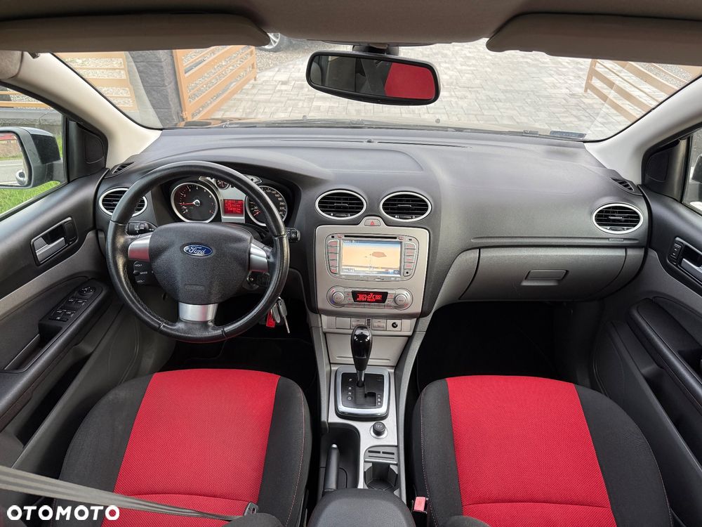 Ford Focus 1.6 16V Ghia - 4