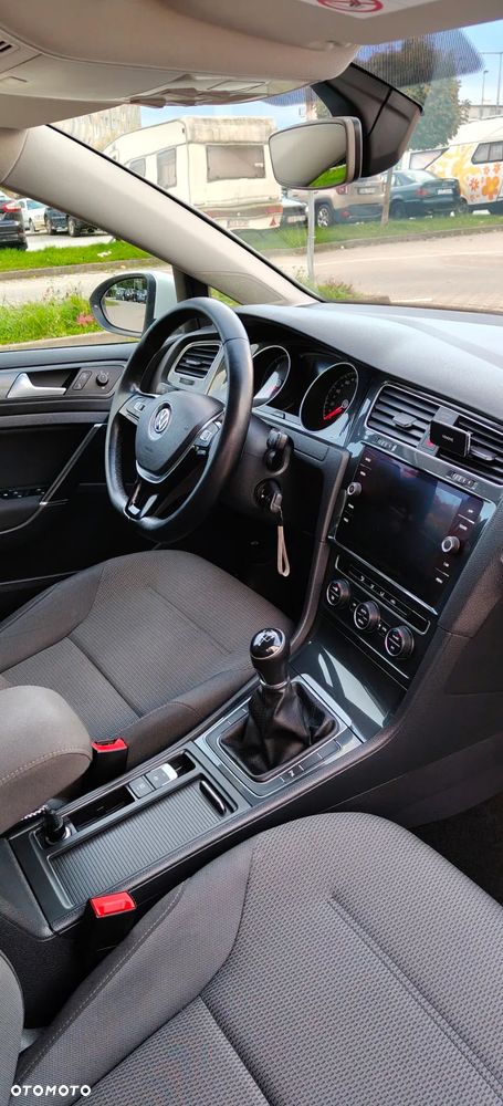 Volkswagen Golf - 17