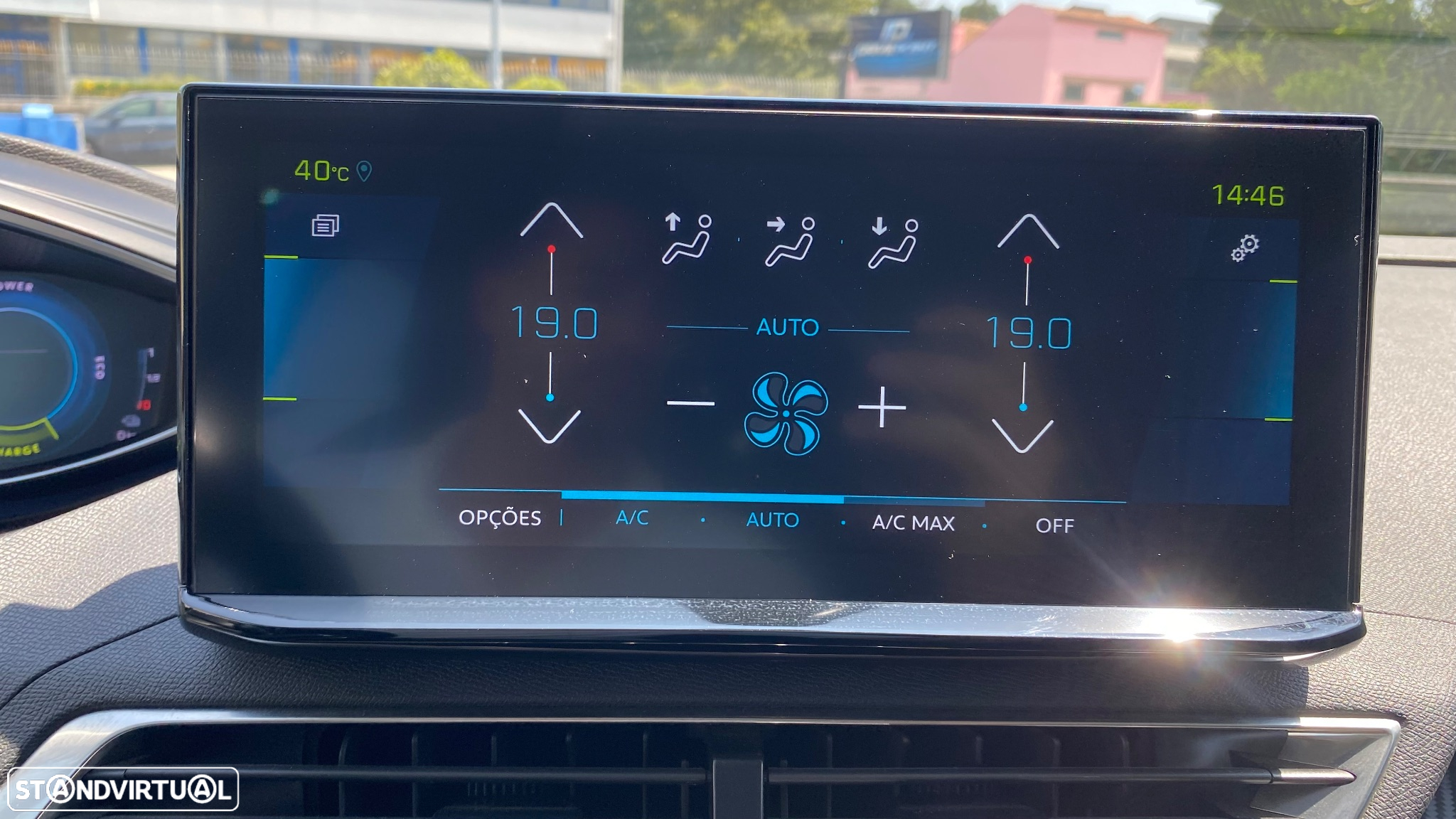 Peugeot 3008 1.6 Hybrid Allure e-EAT8 - 38