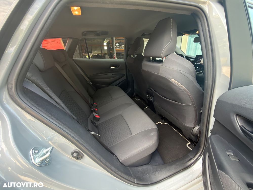 Toyota Corolla 1.8 Business Edition - 19