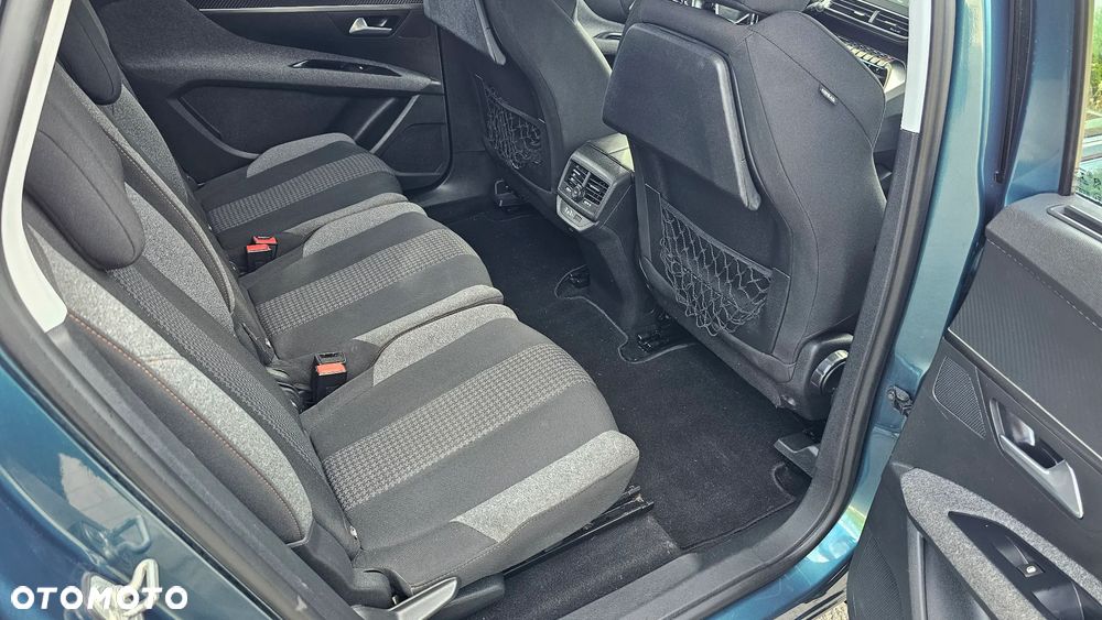 Peugeot 5008 - 23