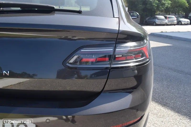 VW Arteon Shooting Brake 2.0 TDI Elegance DSG - 12