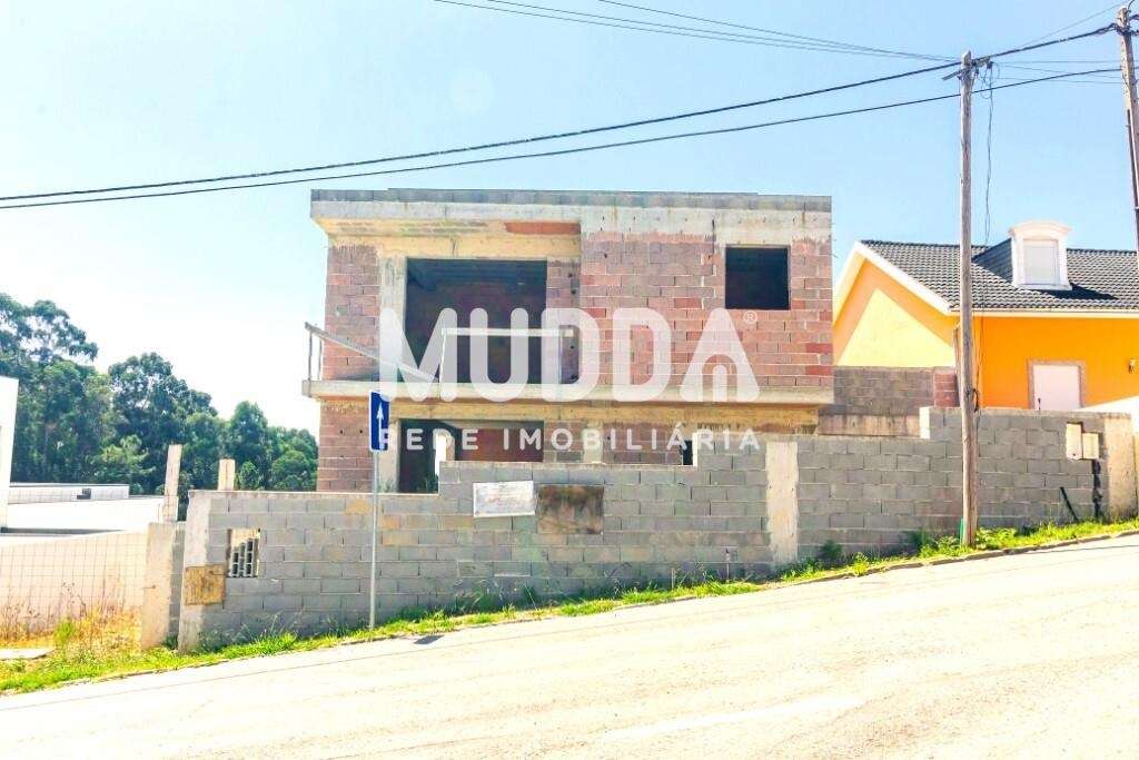 Moradia em construção em Lobão - Grande imagem: 2/8