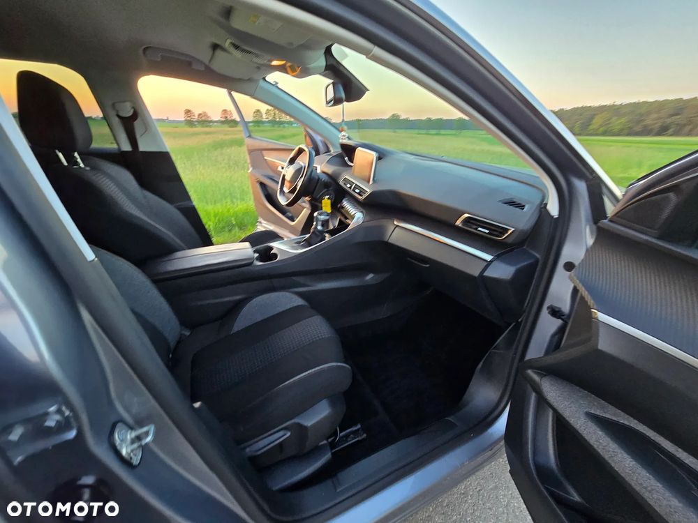 Peugeot 3008 1.5 BlueHDi Active S&S - 9