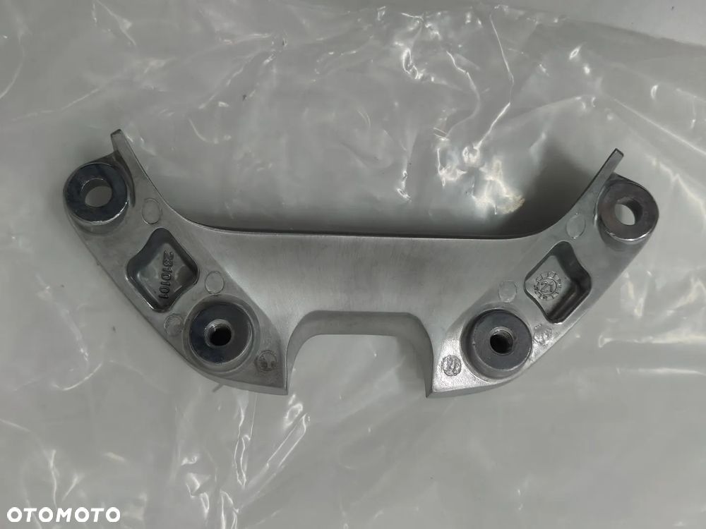 Zaślepka Oparcia Triumph Rocket 3 GT - 2