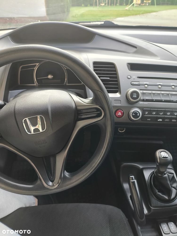 Honda Civic 1.8 Comfort - 10