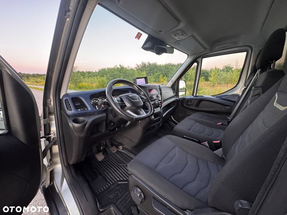 Iveco Daily 35s18 3.0 Kontener z Windą drzwi boczne - 15