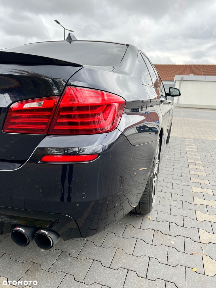 BMW Seria 5 535i xDrive - 11