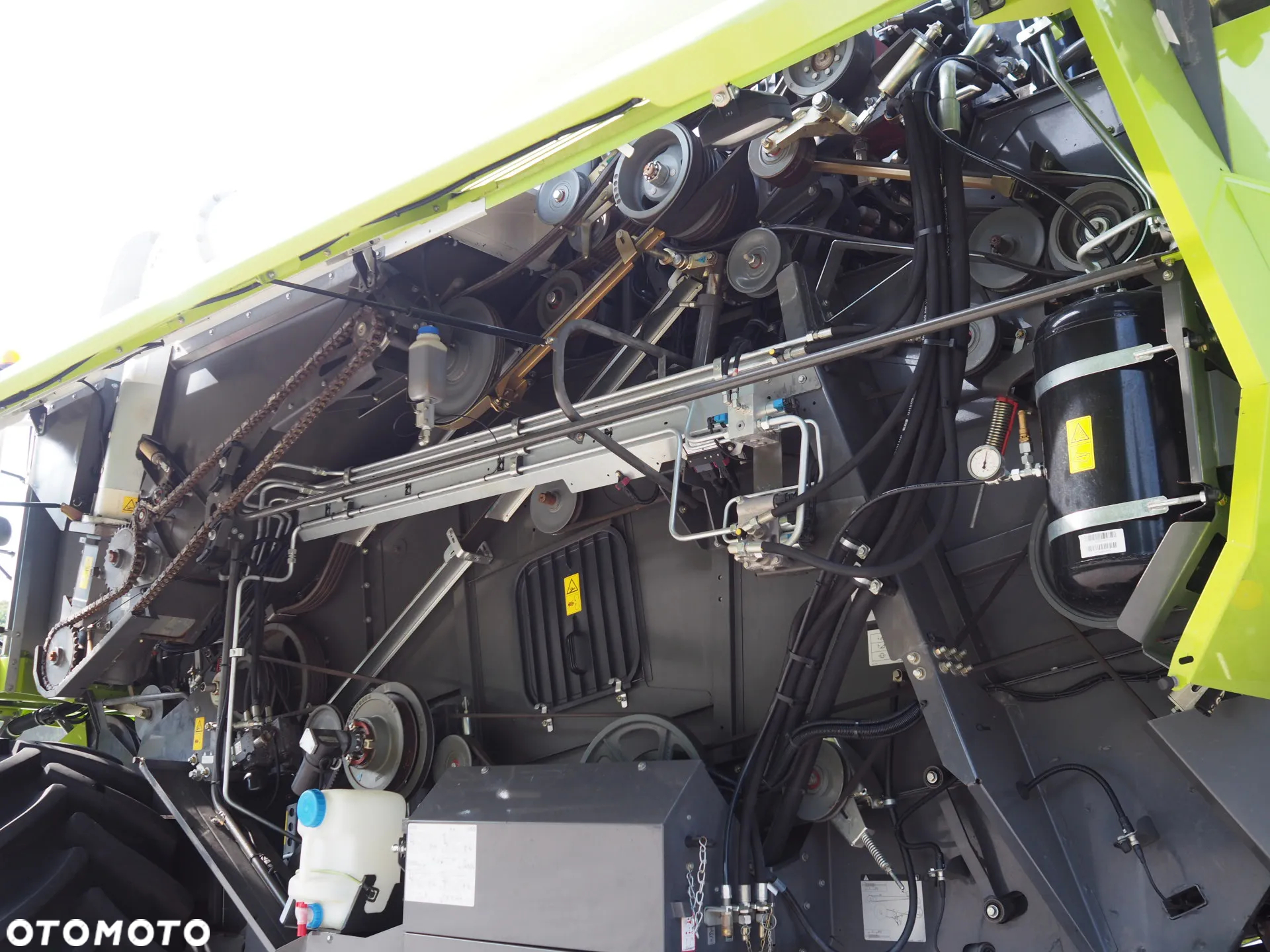 Claas Tucano 440 + V620 - 9