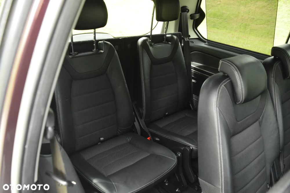 Ford Galaxy 2.0 TDCi DPF Champions Edition - 19