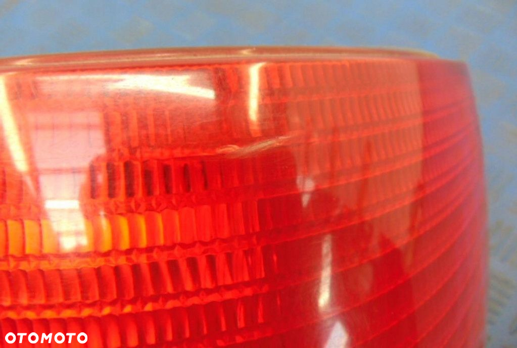 VOLKSWAGEN PASSAT B5 LAMPA TYLNA PRAWA STAN WIDOCZNY NA ZDJĘCIU - 4