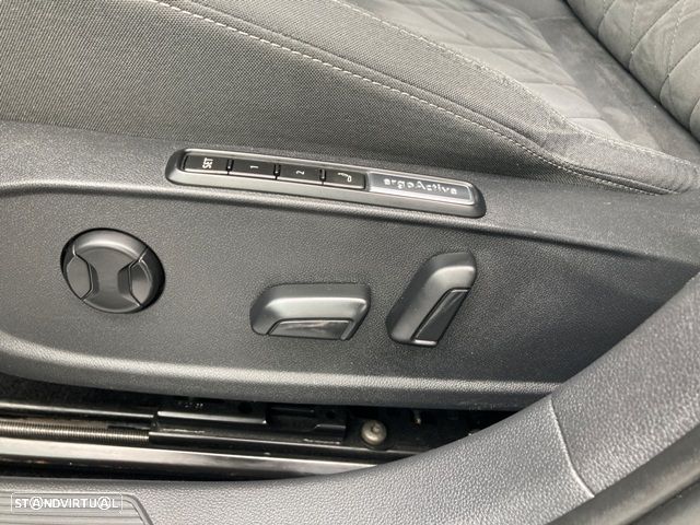 VW Golf Variant 2.0 TDi SCR DSG Style - 30